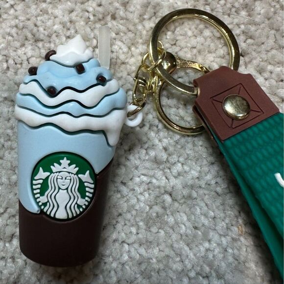 NWOT Starbucks Bearista Frappe Keychain - Picture 4 of 9